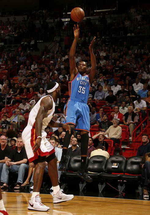 与肋部三角 与肋部三角